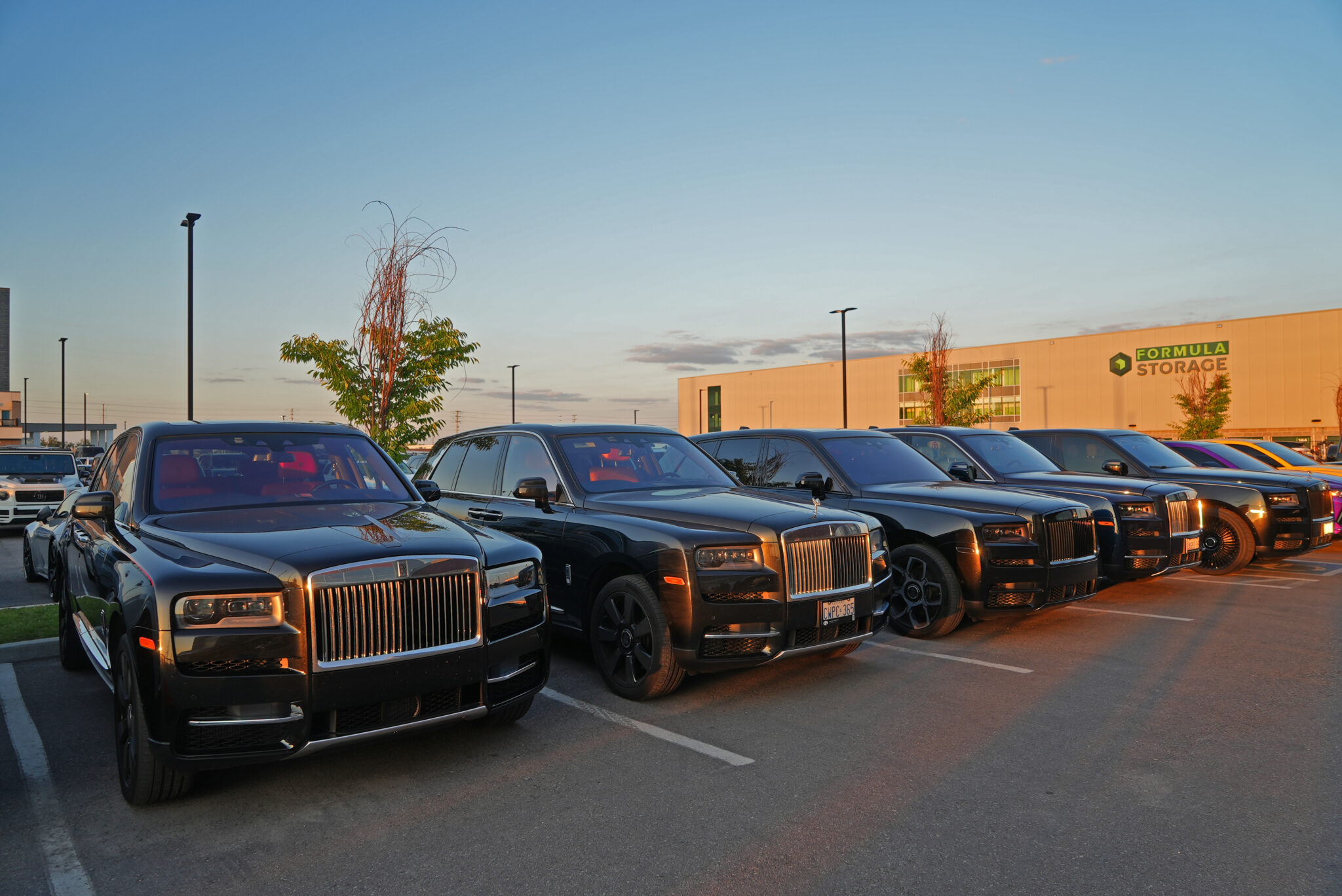 Valet Parking: Convenience & Luxury at Your Fingertips