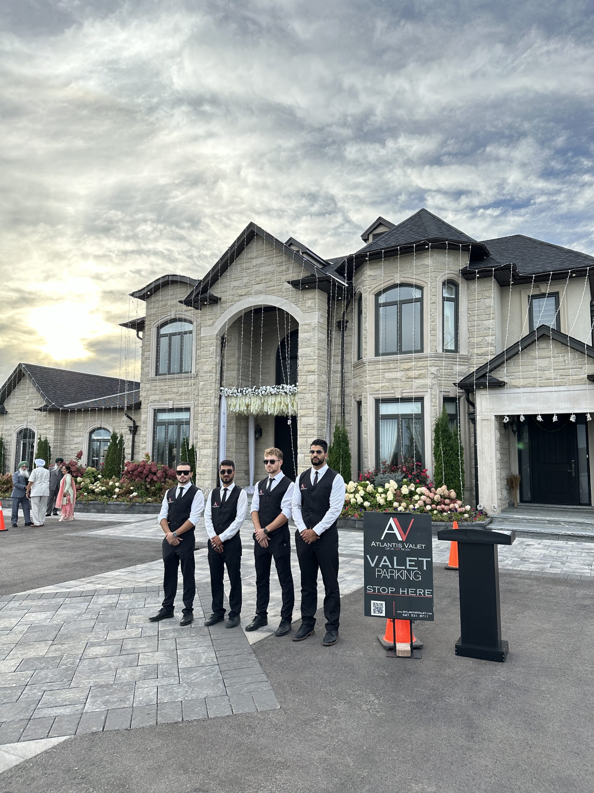 atlantis valet parking
